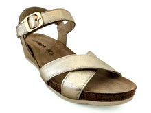 Load image into Gallery viewer, Naot Throne