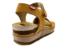 Load image into Gallery viewer, On Foot 203/240 Sandal

